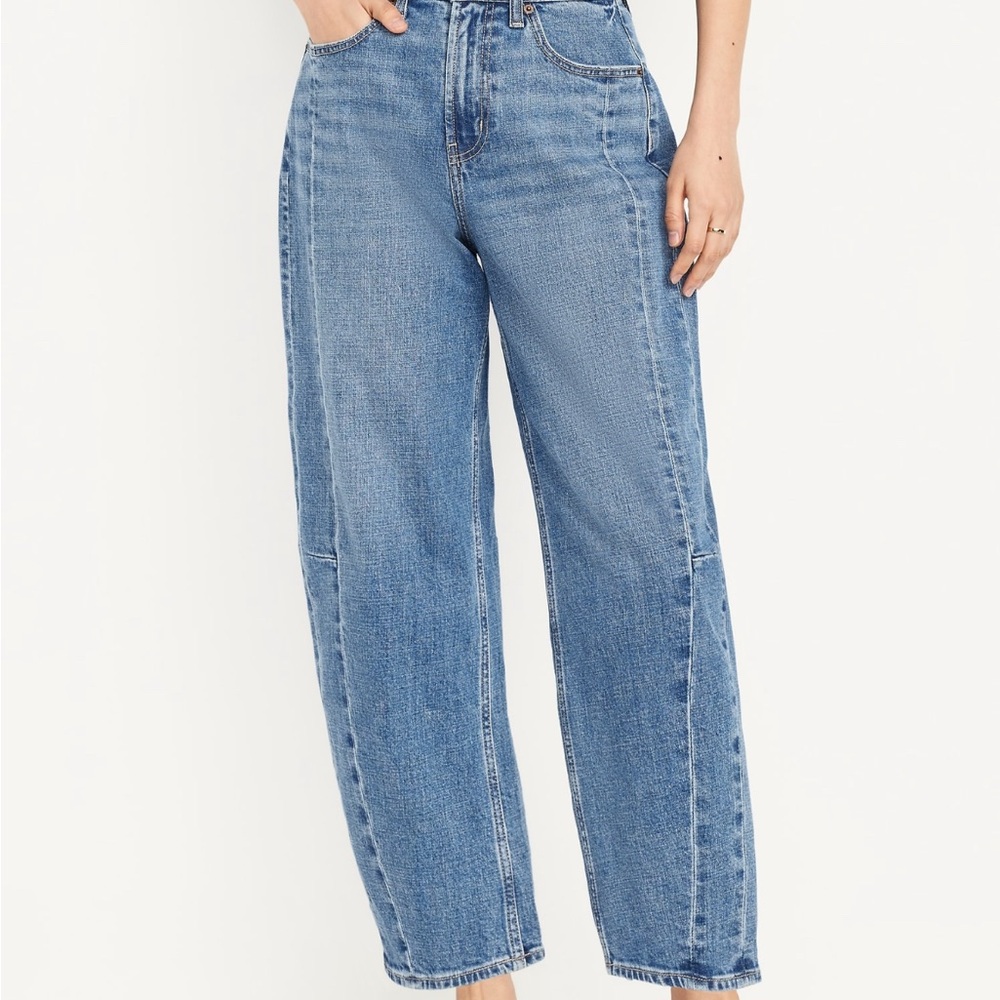 Old Navy High-Waisted Barrel Ankle Jeans – Size 18, Medium Wash, NWT